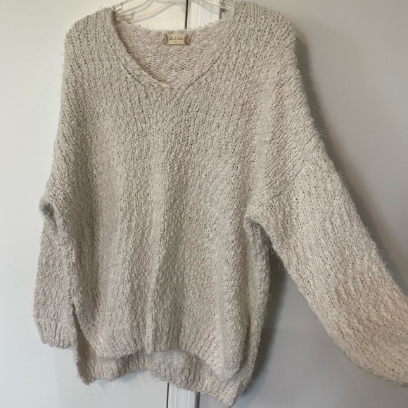Altar’d State Sydney Popcorn Pullover, Cream, Size M/L - Picture 3 of 7